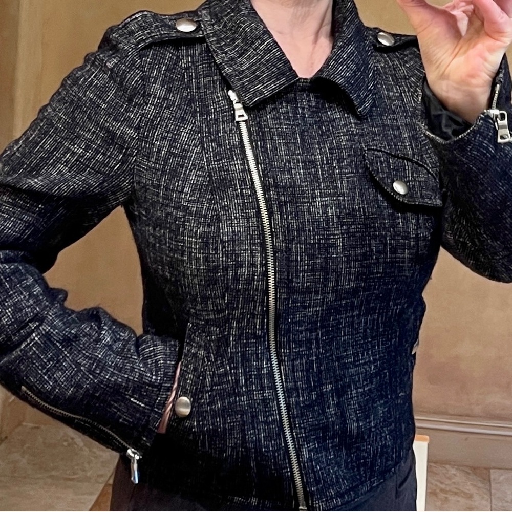 Ann Taylor short wool blend jacket size 6